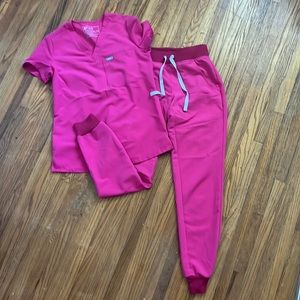 XXS Shocking Pink Figs set